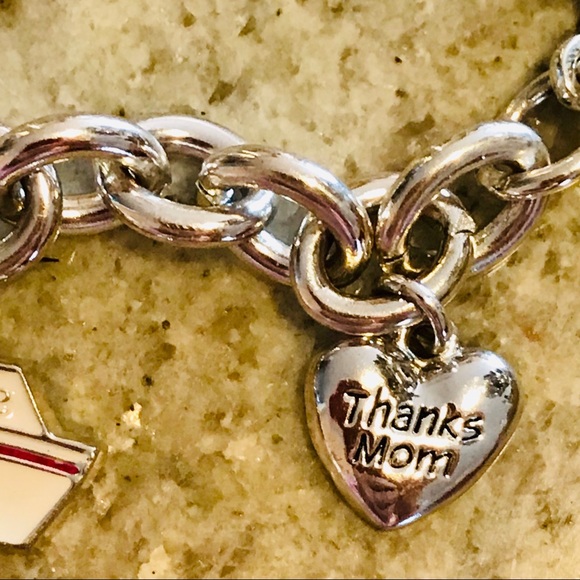 🌸MOM’S DAY SALE💖CHARM BRACELET🌺 EXPRESSIONS OF LOVE FOR ALL MOM DOES 71/2” - Picture 2 of 7
